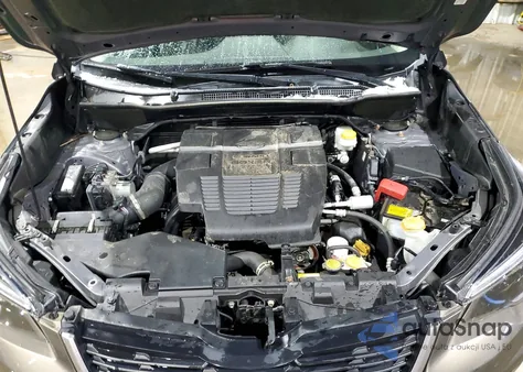 2021 Subaru Forester Premium z USA, uszkodzony, nr VIN JF2SKAJC4MH489321